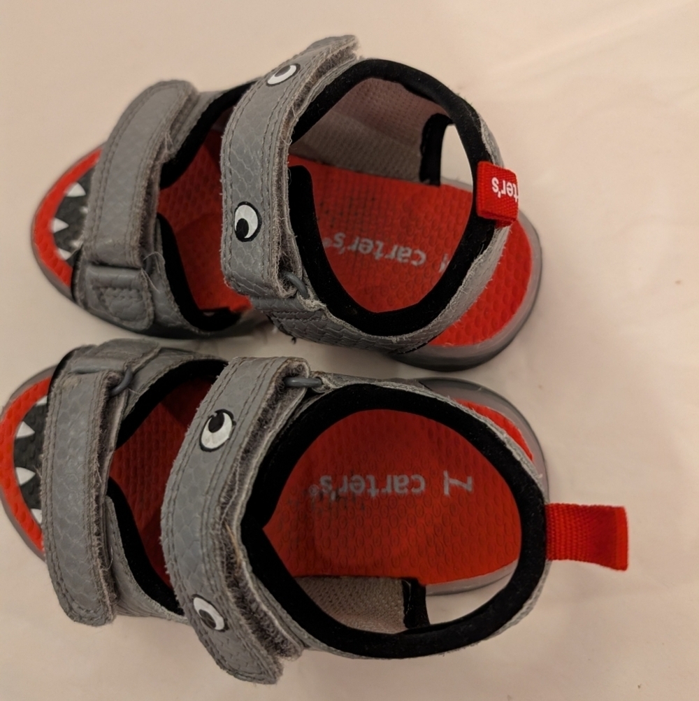 Carter's Toddler Boy Gray and Red Shark Sandals in Size 7 - Picture 7 of 10